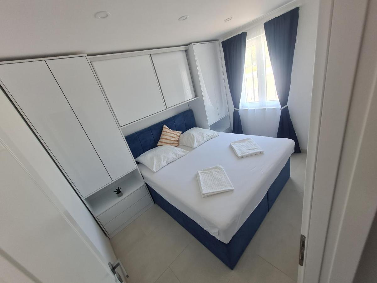 Holiday Apartment Marijana Kaštela Exteriör bild