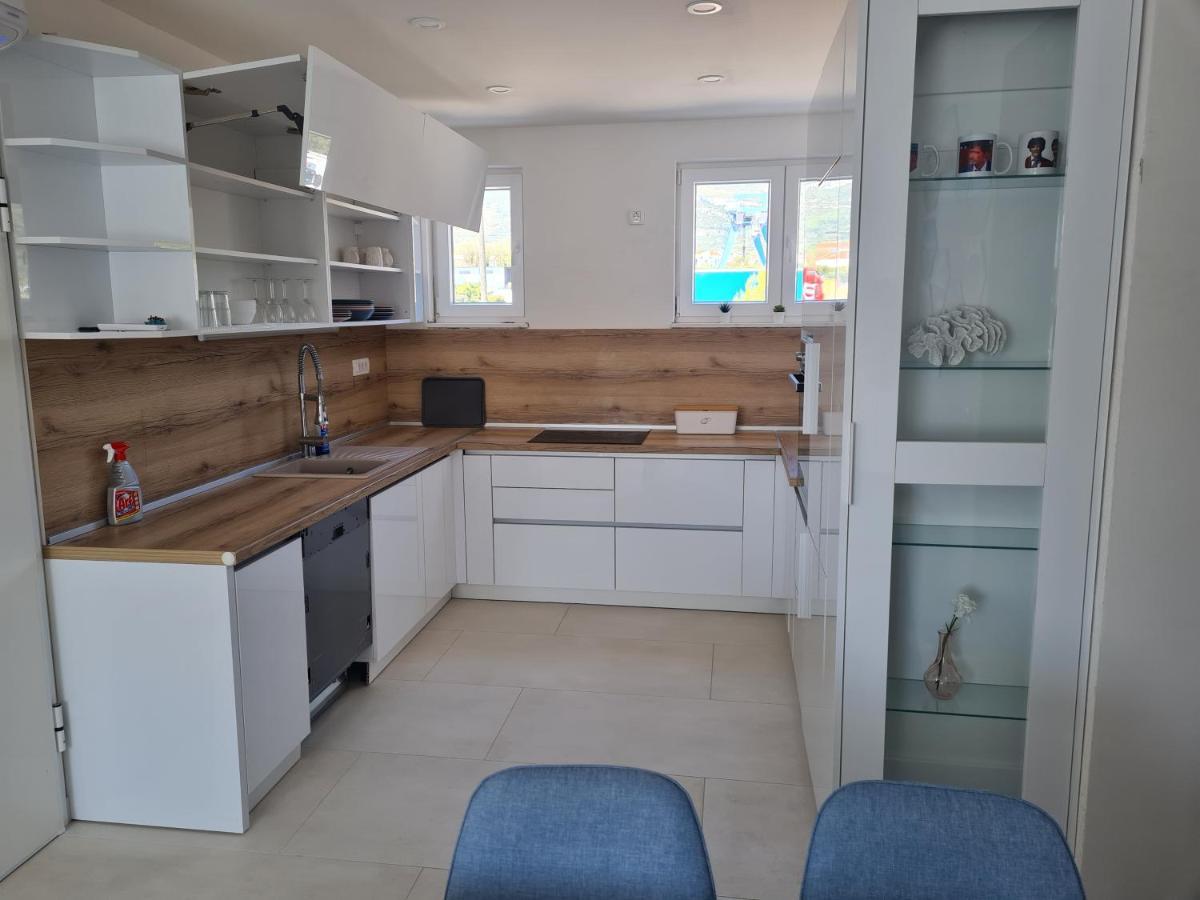 Holiday Apartment Marijana Kaštela Exteriör bild