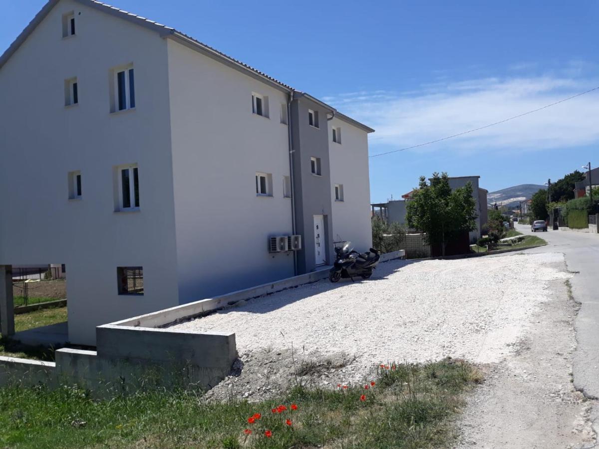 Holiday Apartment Marijana Kaštela Exteriör bild